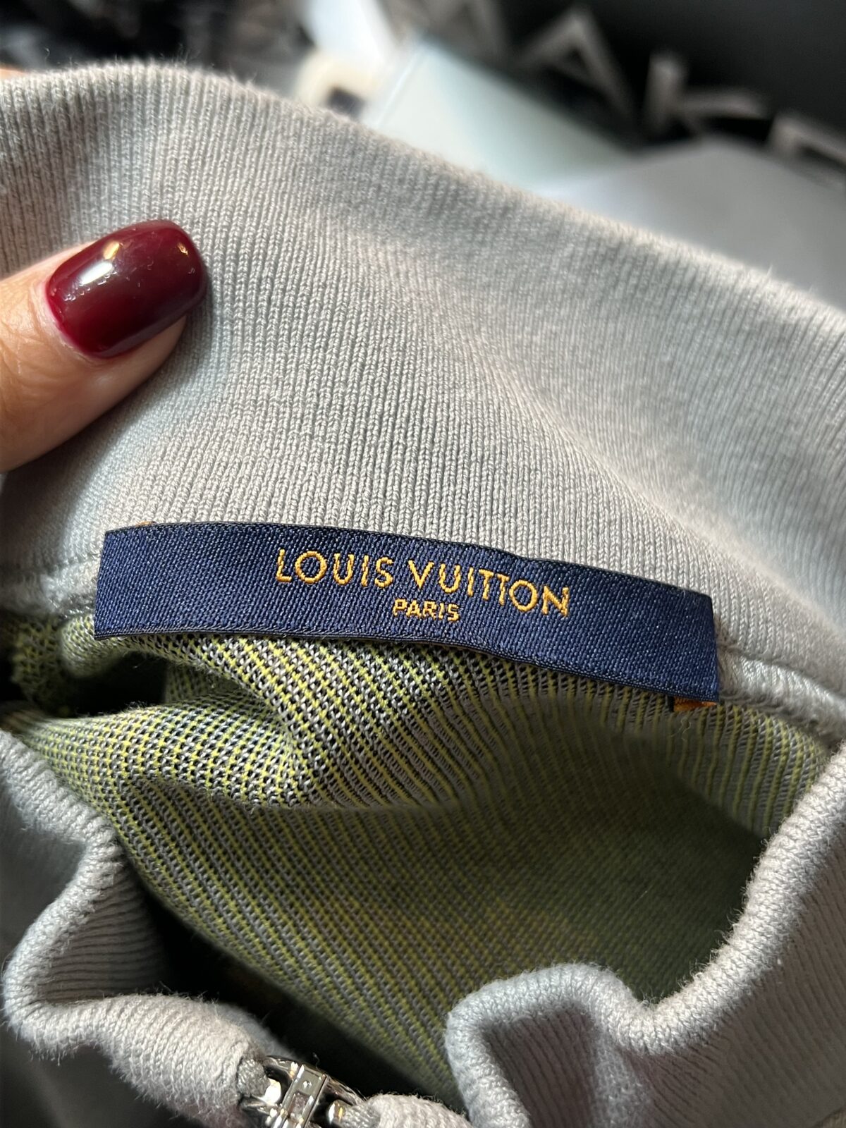 Pull Louis Vuitton, Bon état, taille XL, vue 7