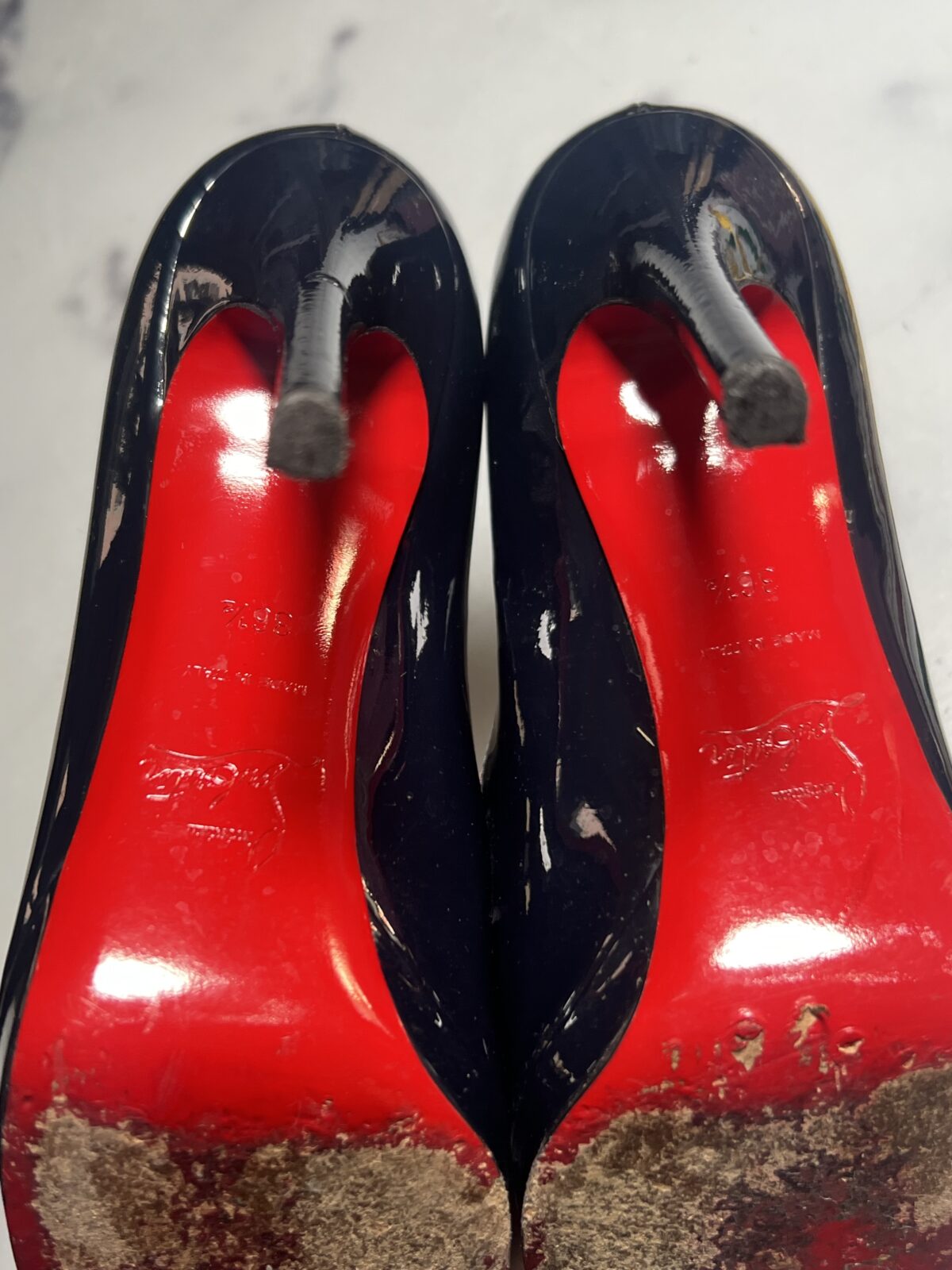 Escarpins Louboutin, Bon état, pointure 36,5, talon 11, vue 5