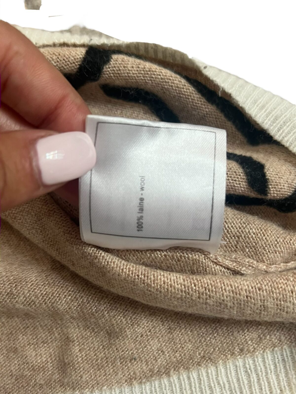Pull manches courtes Chanel beige – Image 5
