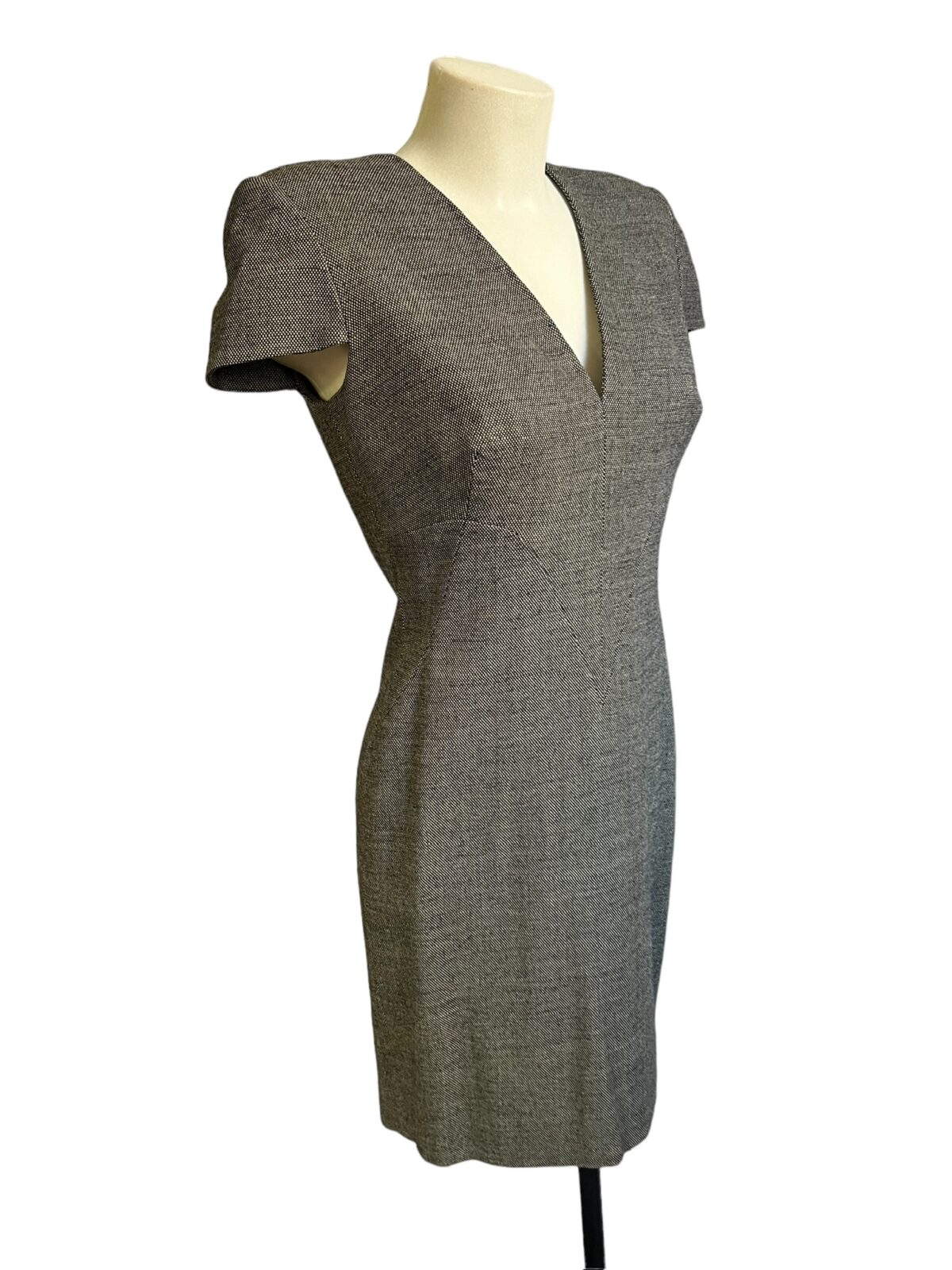 Robe Alexander McQueen grise – Image 3