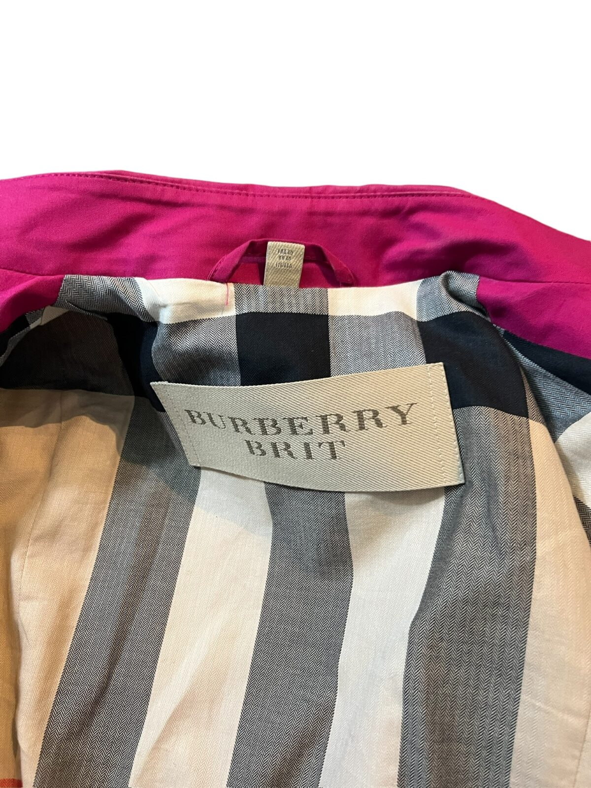Trench court Burberry, Très bon état, taille 40, vue 4