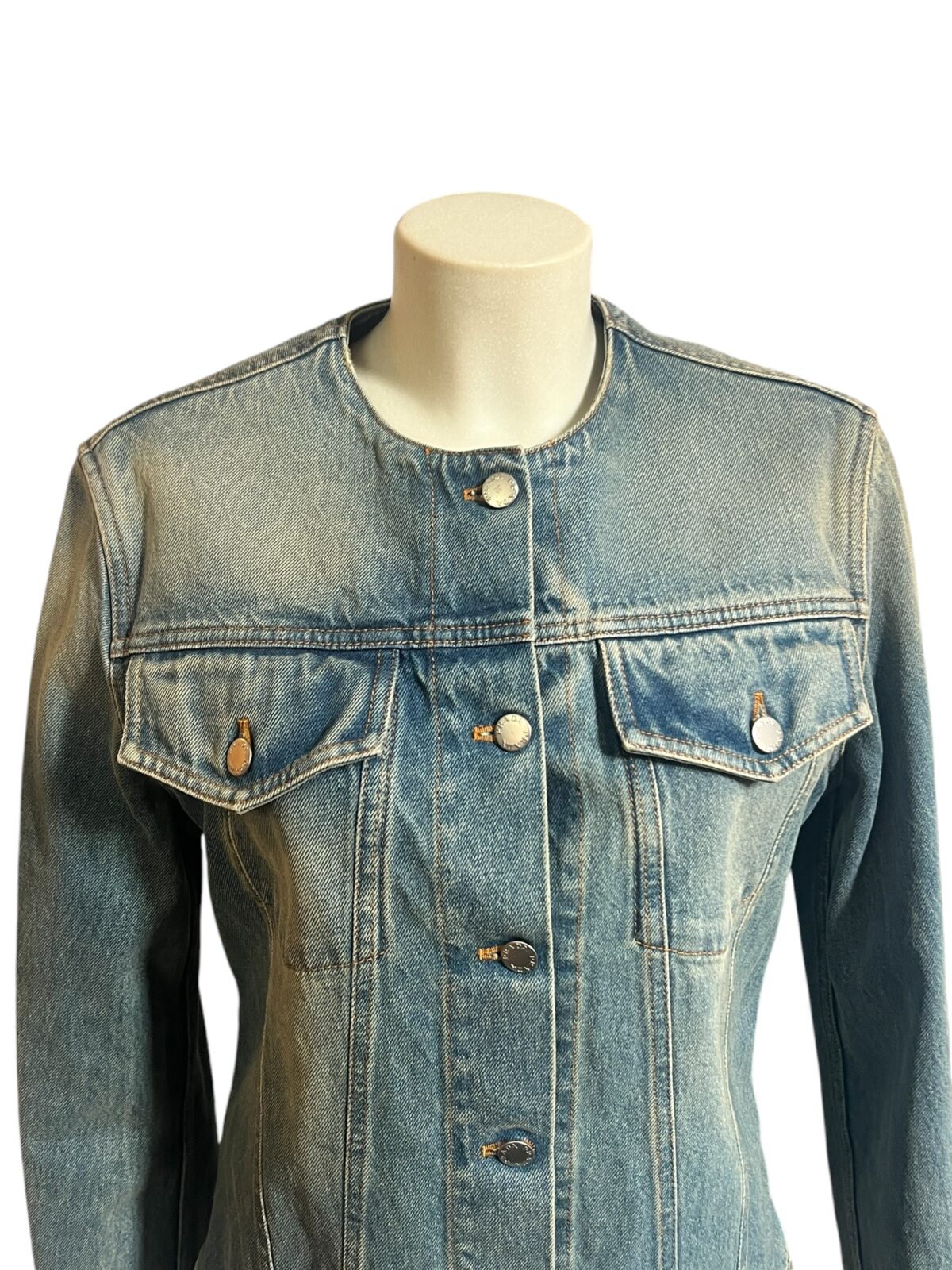 Veste en jean Prada, Excellent état, taille 38, vue 2