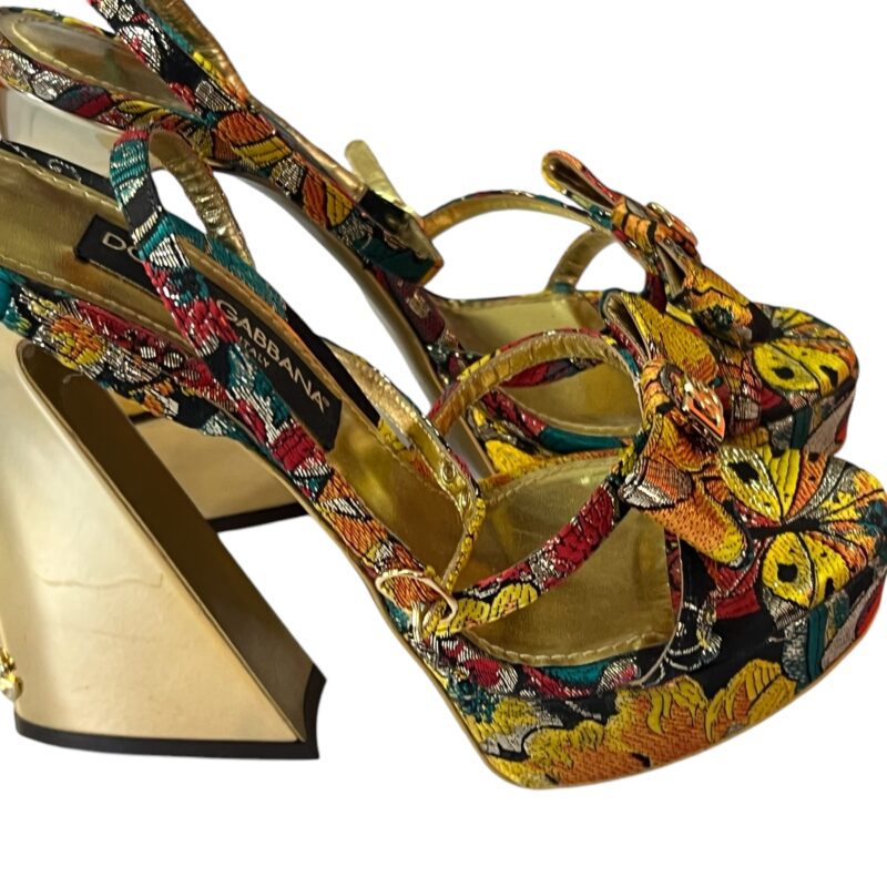 Escarpins Dolce Gabbana, Très bon état, pointure 40,5, talon 14, vue 2