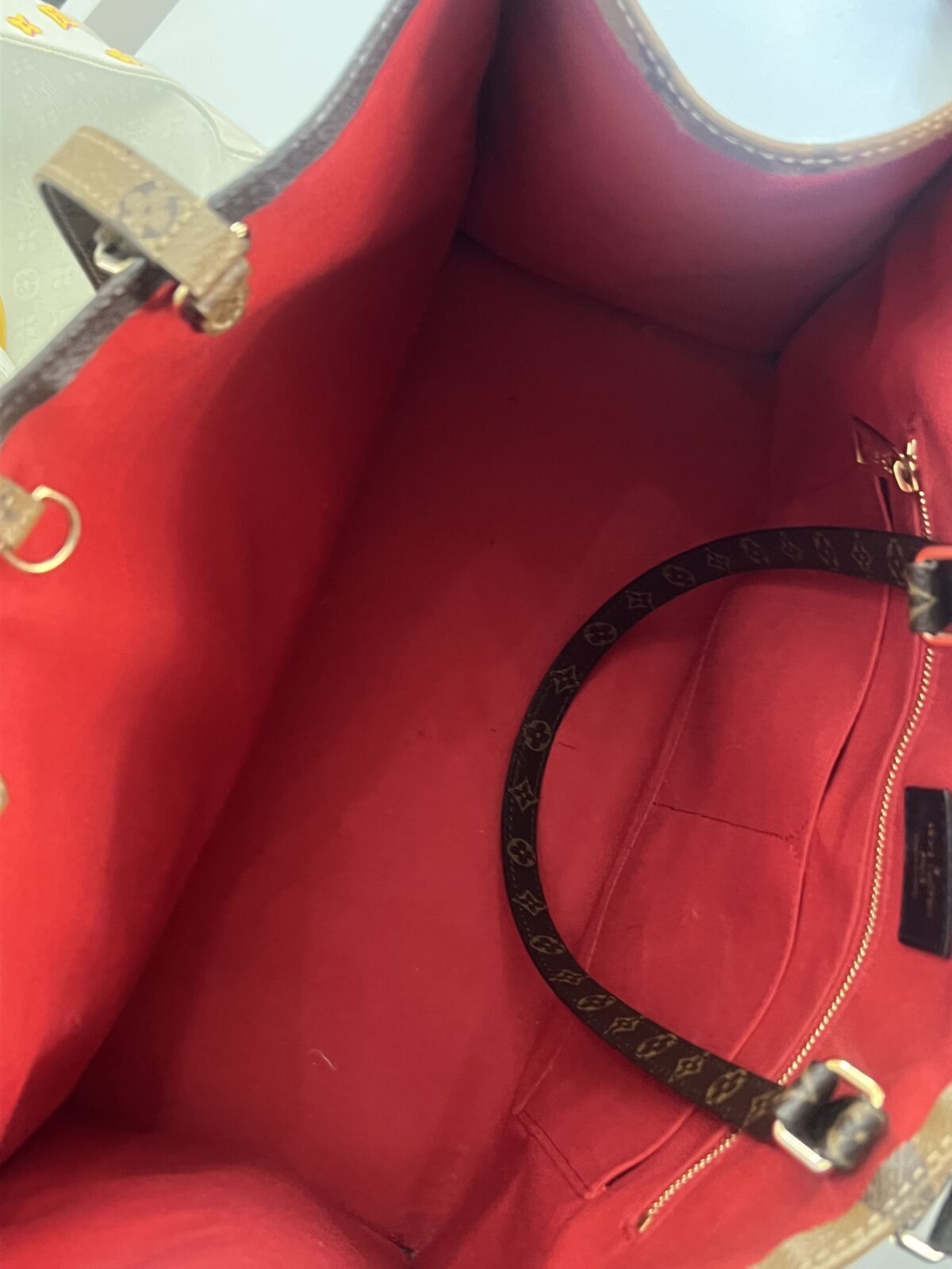 Cabas OnTheGo Louis Vuitton – Image 9