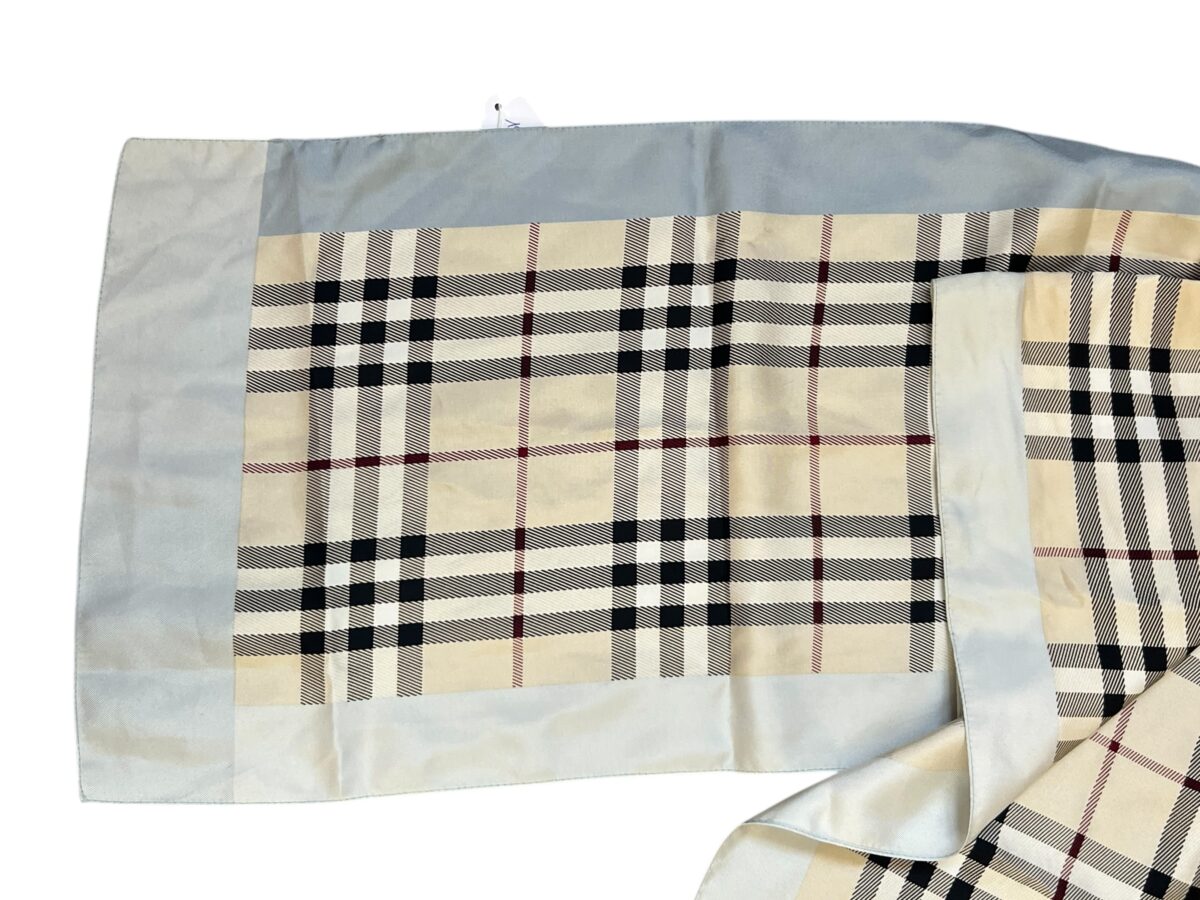 Echarpe Burberry – Image 4