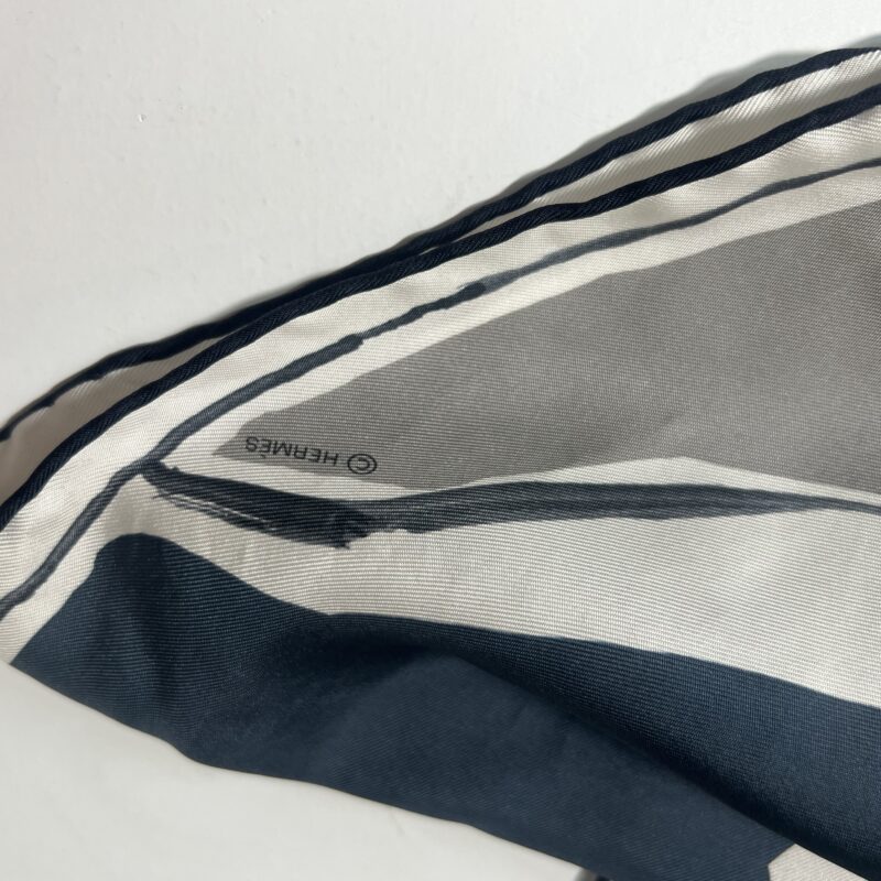 Foulard Hermès, Très bon état, vue 2