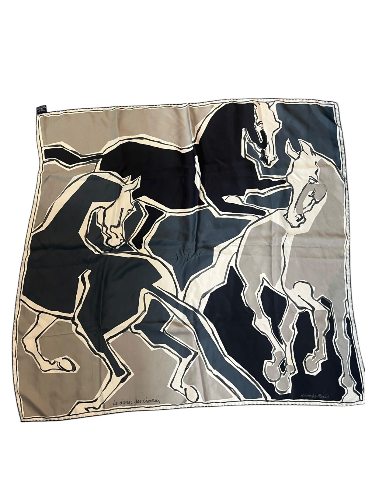 Foulard Hermès, Très bon état