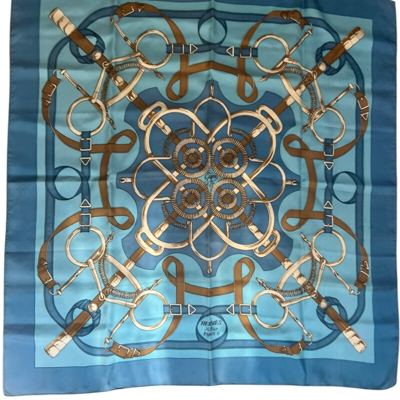 Foulard Hermès, Bon état