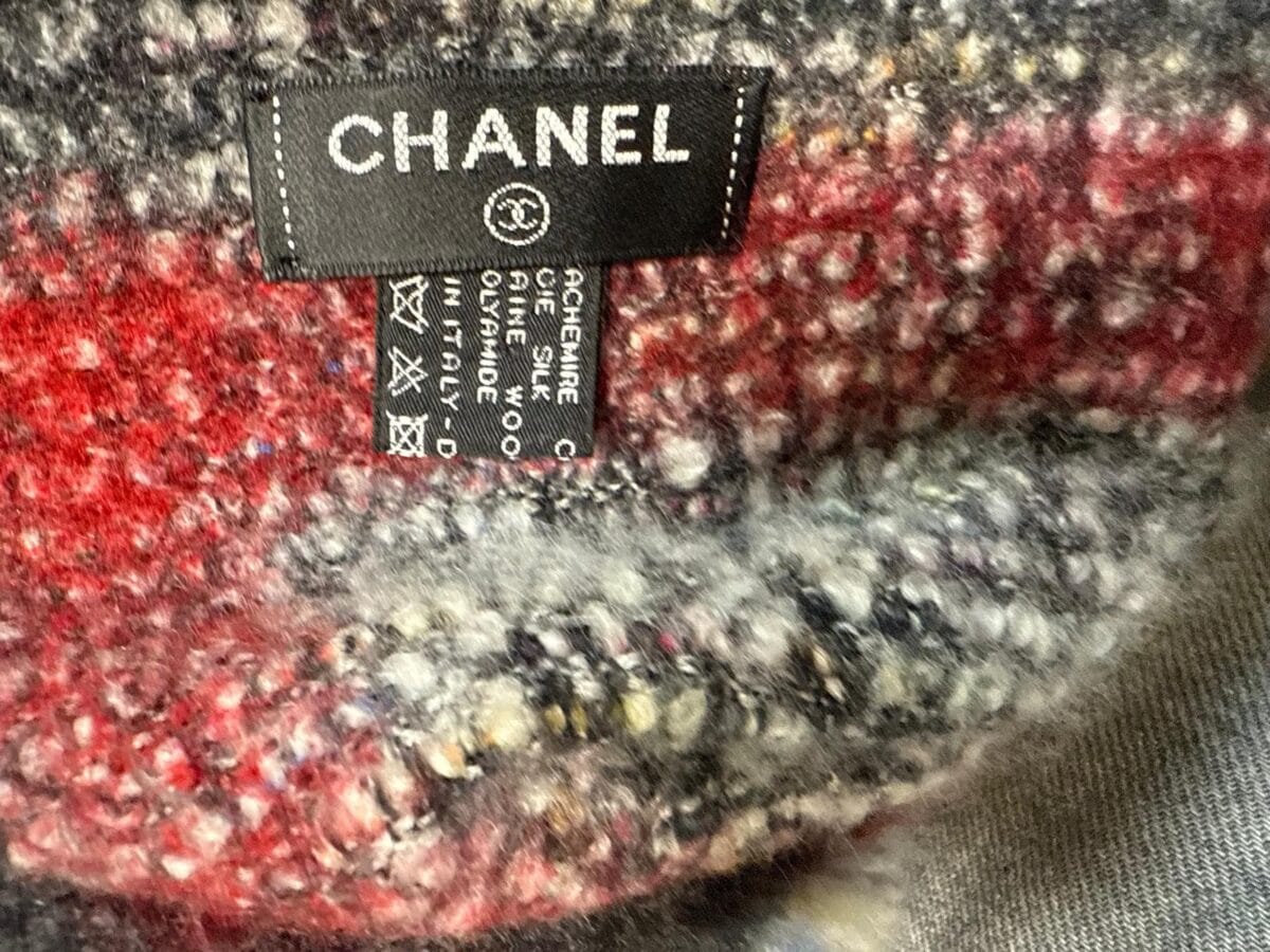 Echarpe Chanel - seconde main BLUXE Geneve