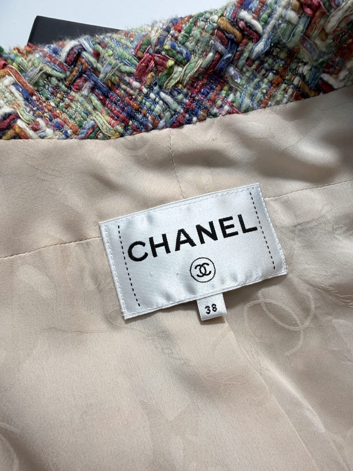 Veste Chanel - seconde main BLUXE Geneve