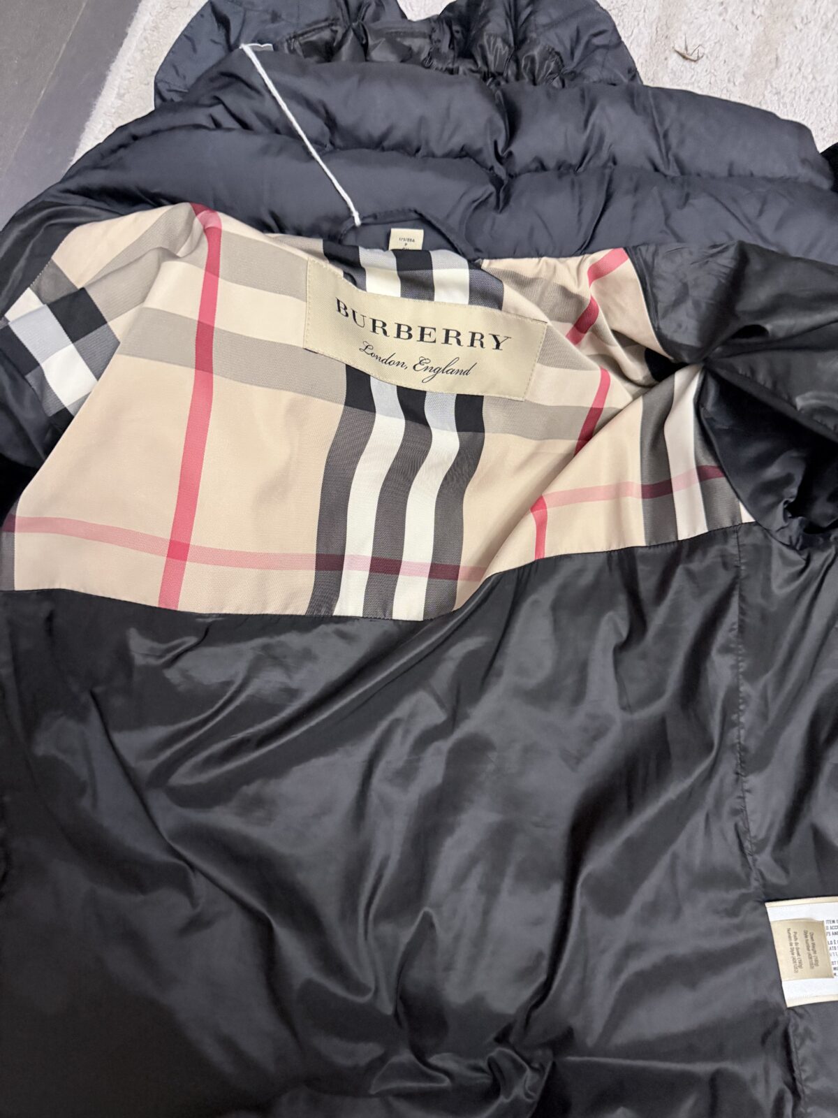 Doudoune Burberry - seconde main BLUXE Geneve