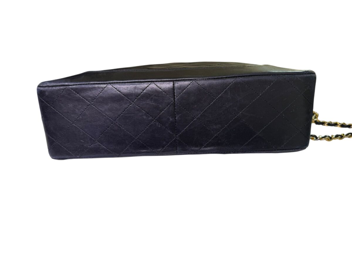 Sac Chanel vintage, Très bon état