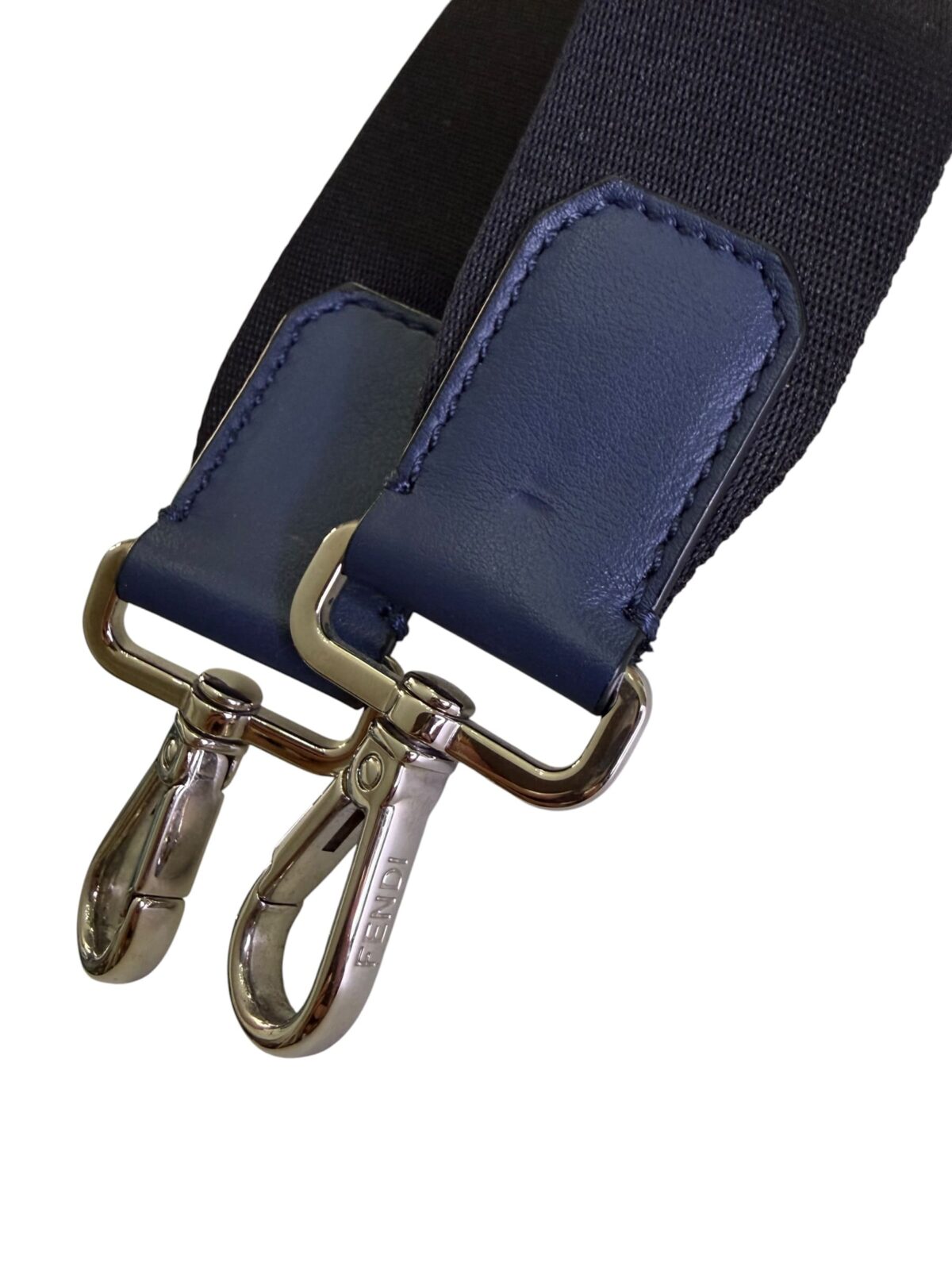 Sac Fendi, Excellent état