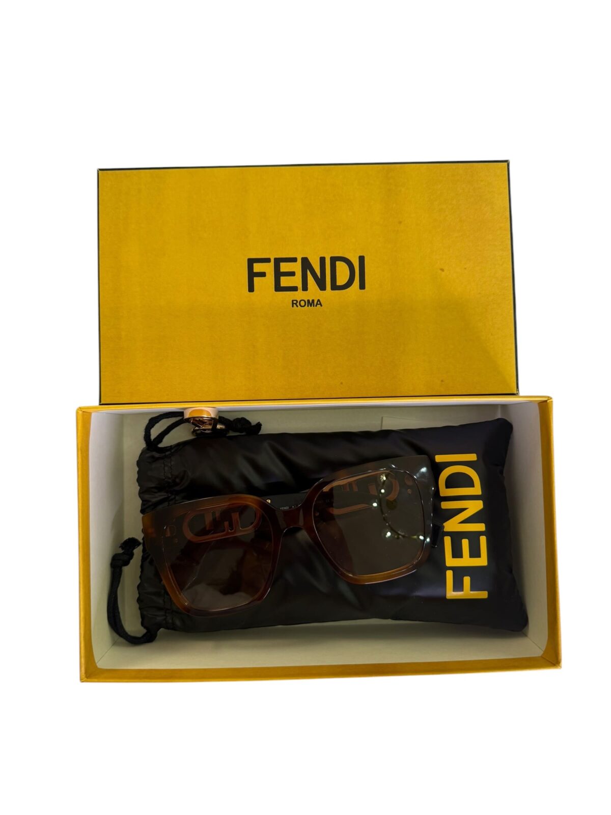 Lunettes Fendi, Excellent état