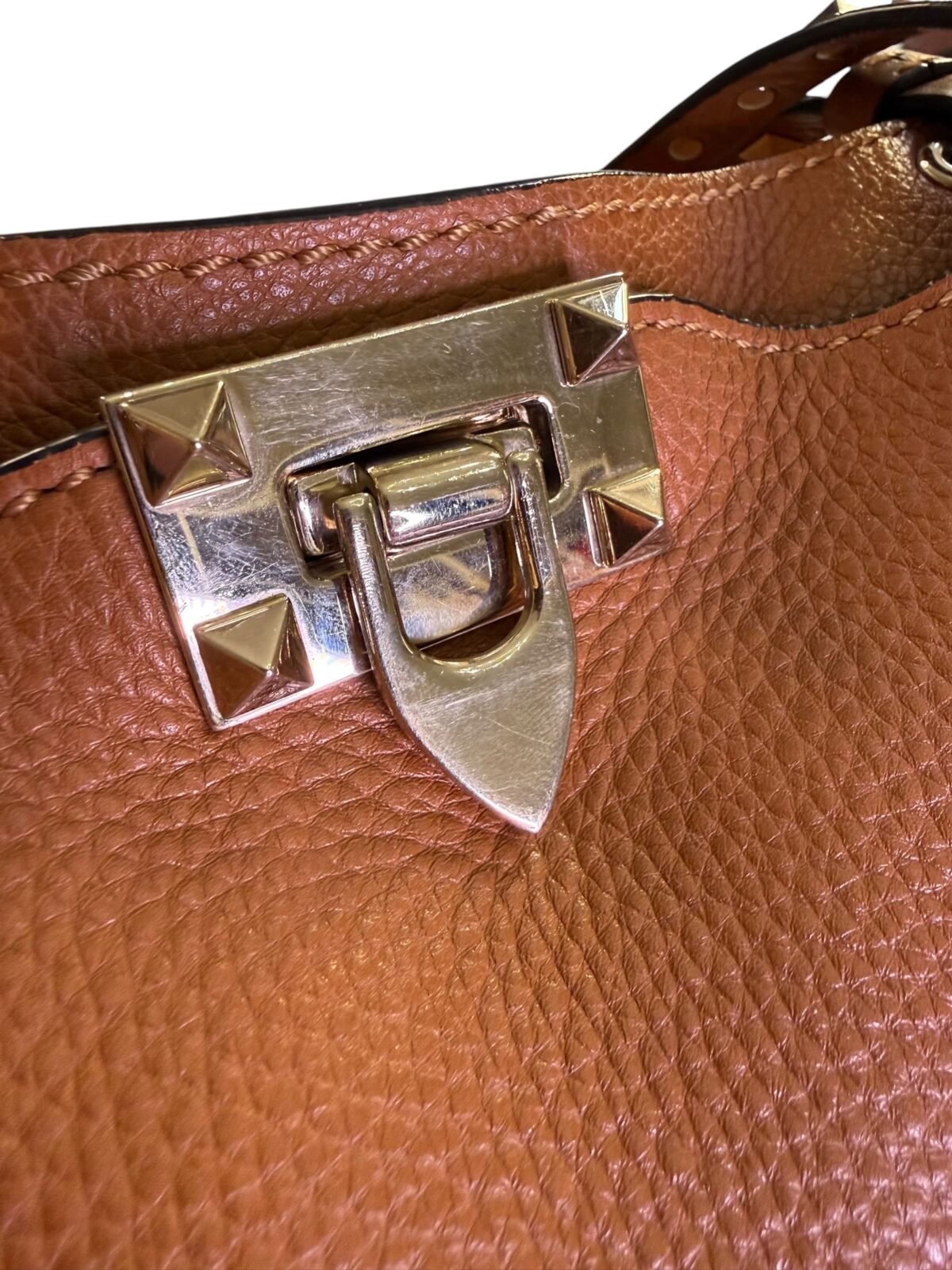 sac valentino rockstud