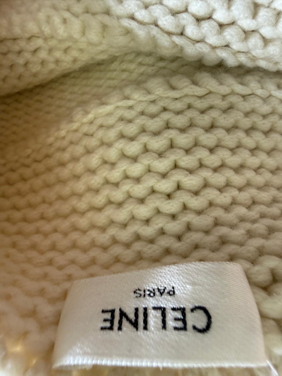Pull Céline