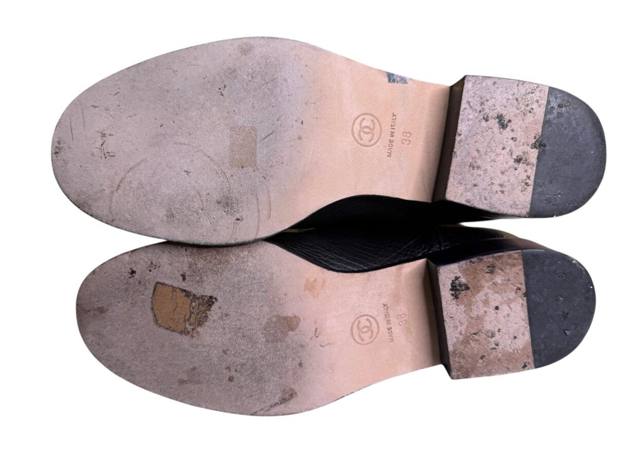 Cuissardes Chanel, Très bon état