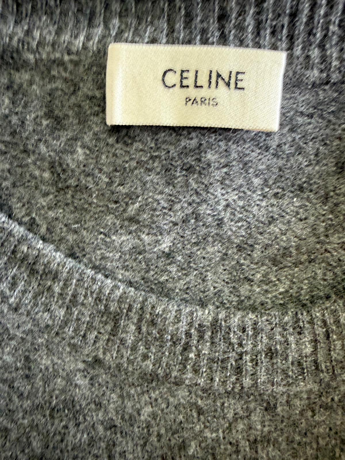 Pull Céline