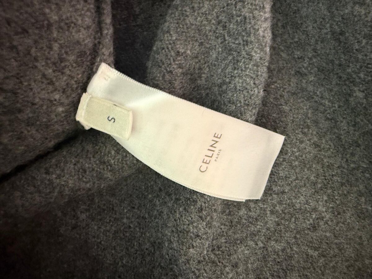 Pull Céline
