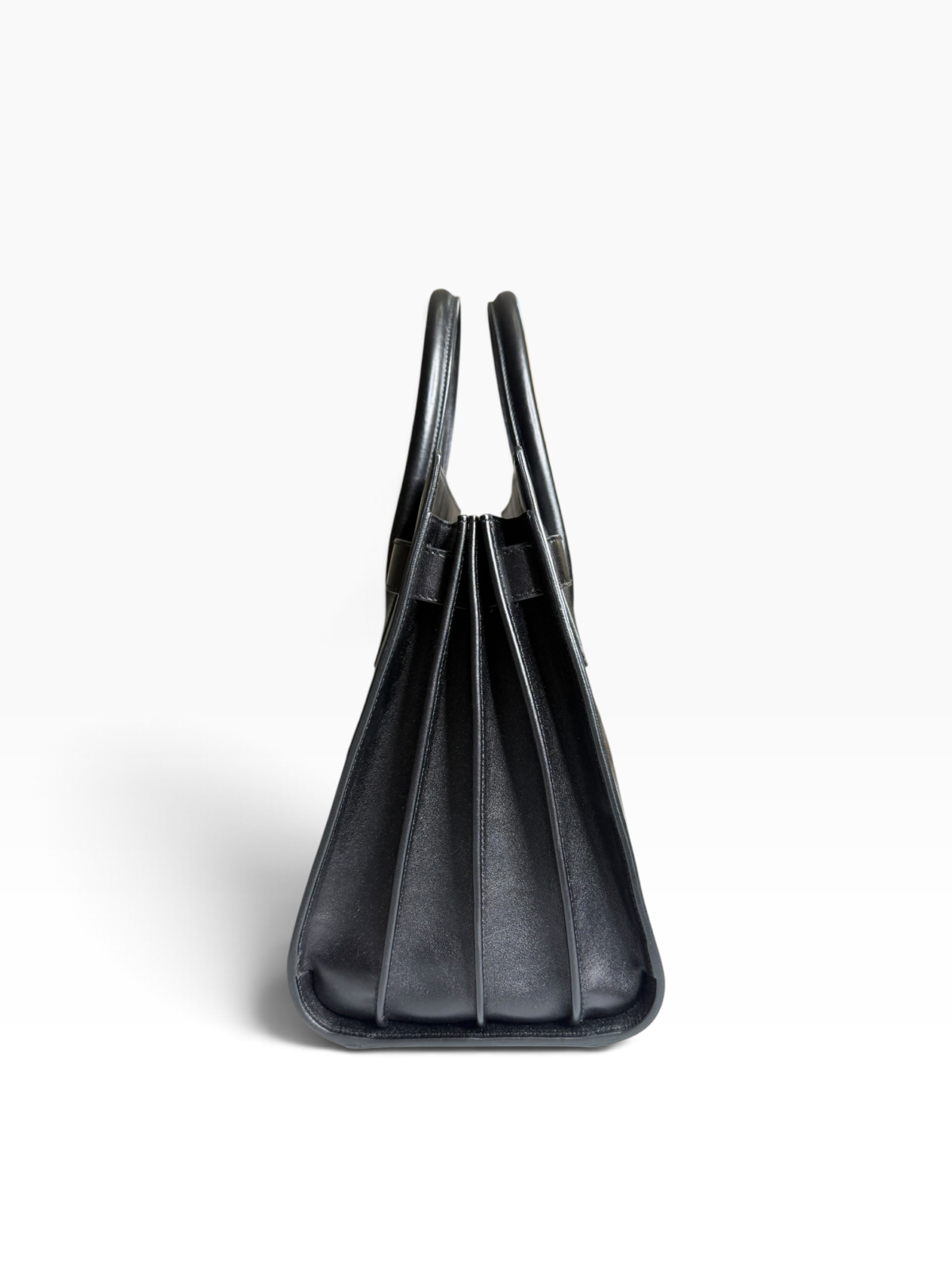 Sac Saint Laurent, Très bon état
