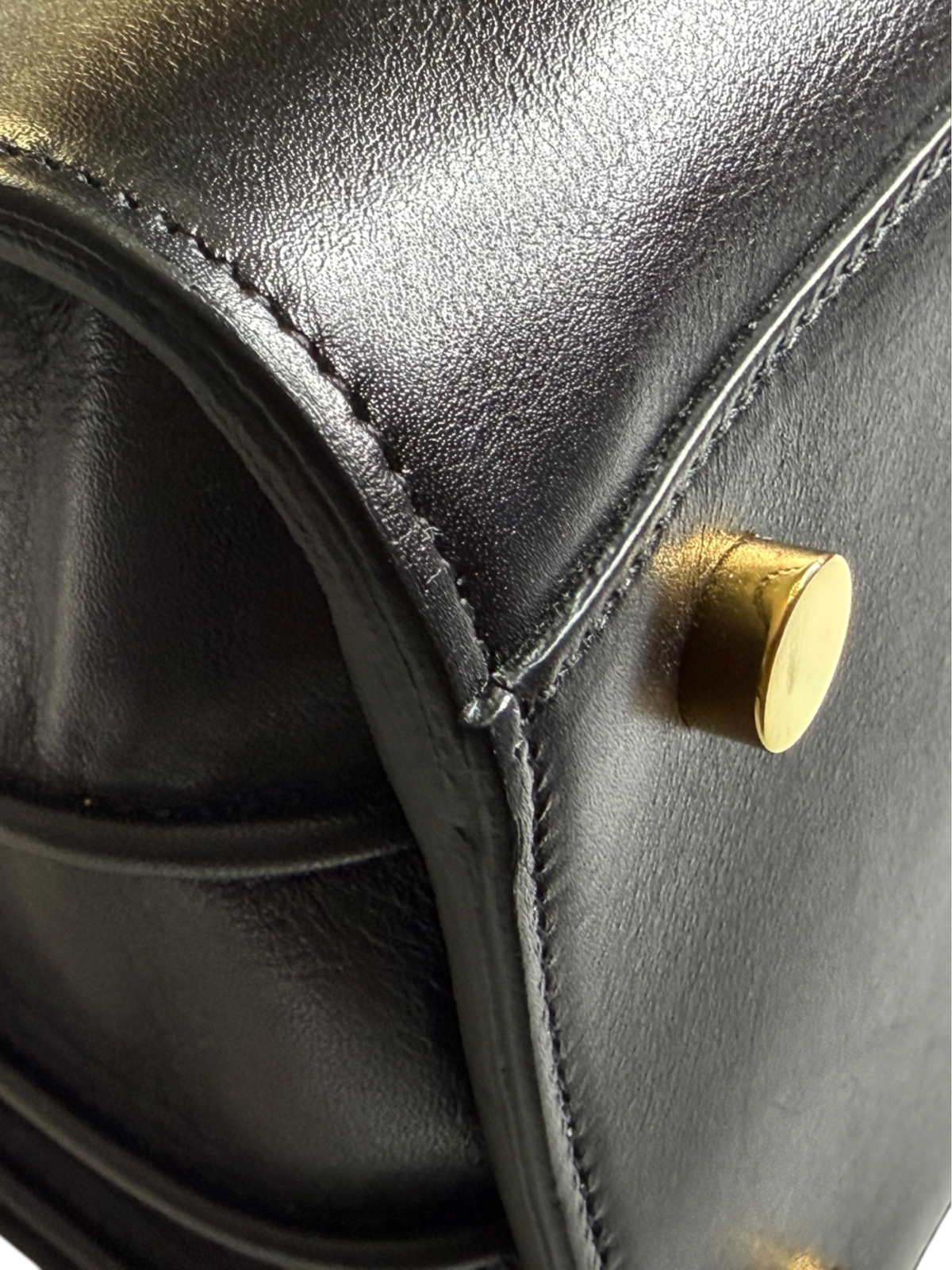 Sac Saint Laurent, Très bon état