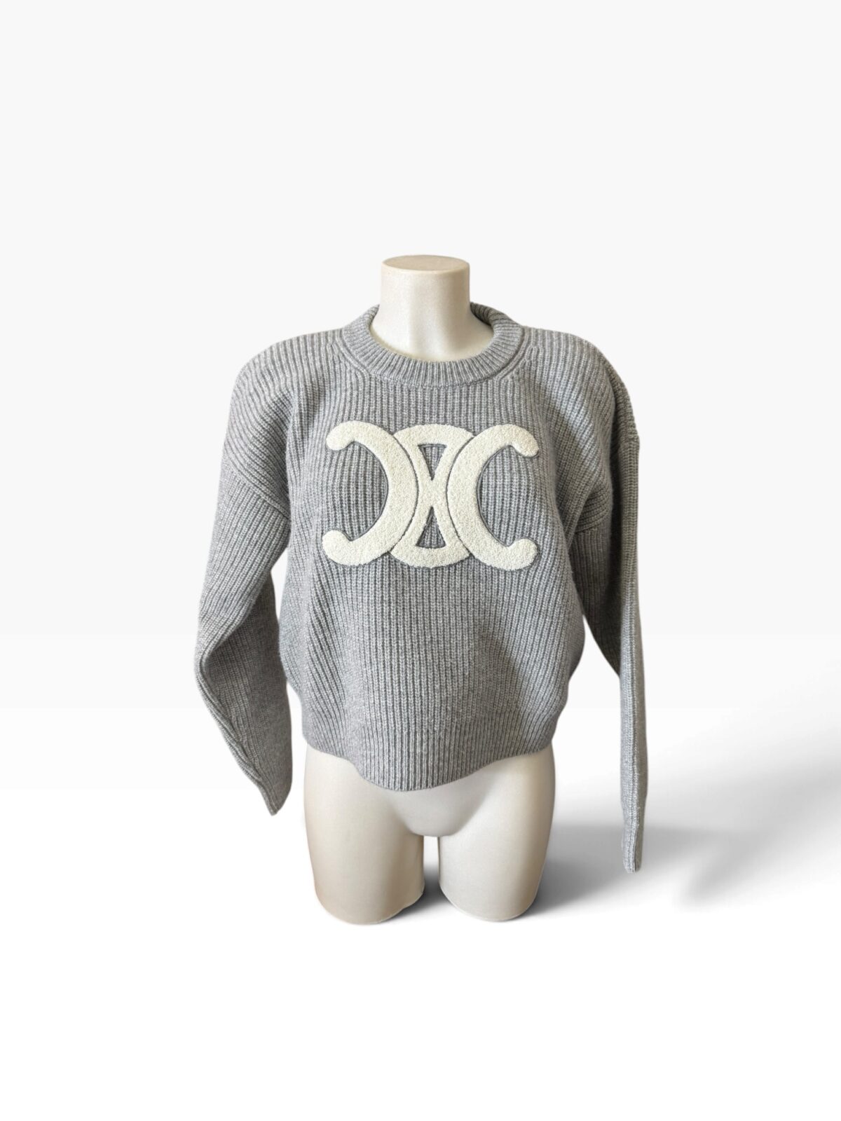 Pull Céline
